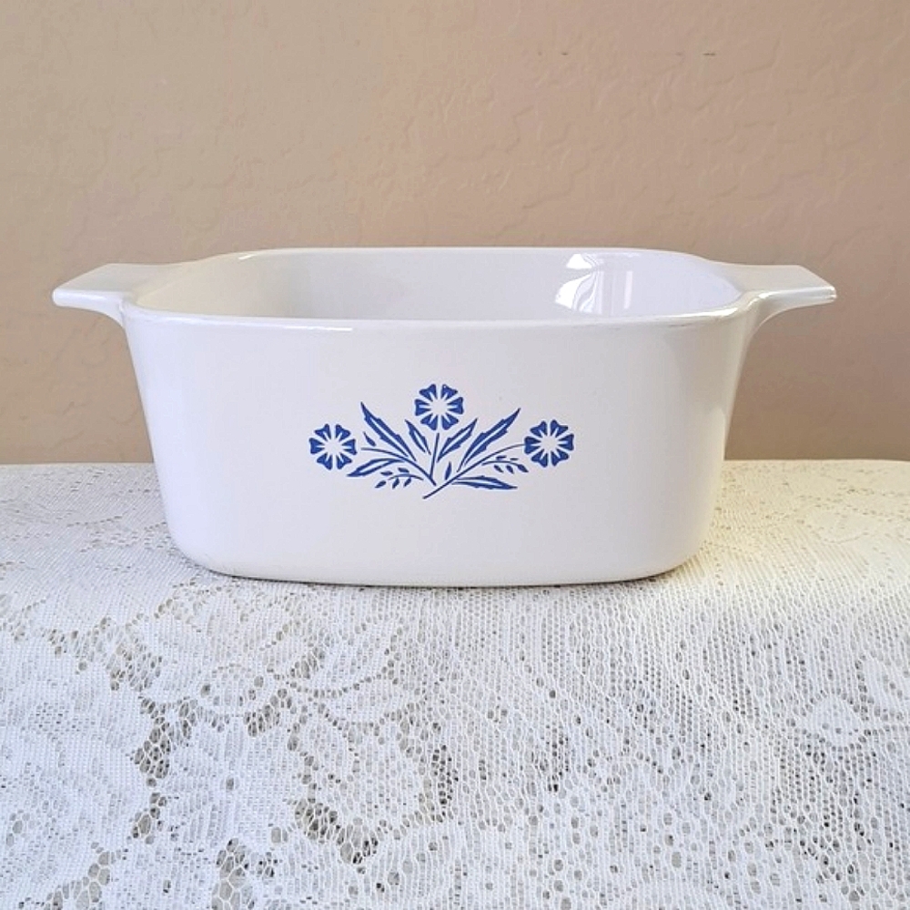 Vtg 1979 Corning Ware Blue Cornflower Casserole Baking Dish 1.5 QT A-1 1/2-B